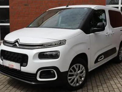Gebraucht Citroën Berlingo Feel 131 PS (96 kW) 2023 Weiß Van / Kleinbus