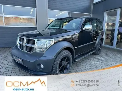 Gebraucht Dodge Nitro 177 PS (130 kW) 2010 Schwarz SUV