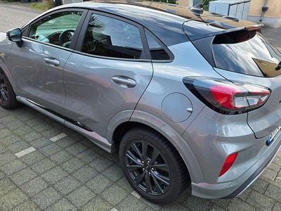 Second-hand Ford Puma ST-Line 125 CP (91 kW) 2023 Argintiu SUV