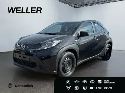Neu Toyota Aygo X Business Edition 72 PS (52 kW) 2025 Schwarz SUV