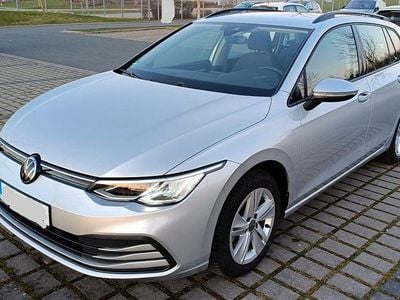 Gebraucht VW Golf VIII Life 110 PS (80 kW) 2023 Silber Kombi