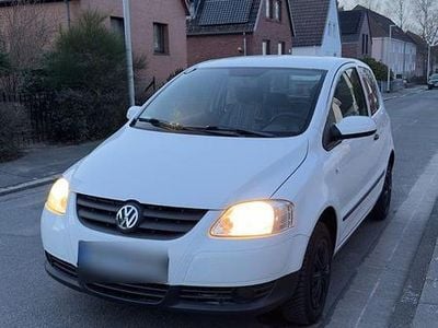 Gebraucht VW Fox Basis 55 PS (40 kW) 2005 Weiß Kleinwagen