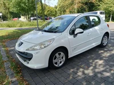 Gebraucht Peugeot 207 Sport 95 PS (69 kW) 2008 Limousine
