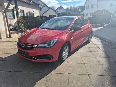 Gebraucht Opel Astra 125 PS (91 kW) 2019 Rot Limousine