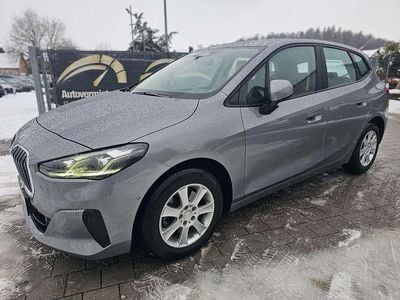 Skyscraper grau metallic Gebraucht 2024 BMW 218 Active Tourer Van / Kleinbus | 25.990 € (Superpreis)