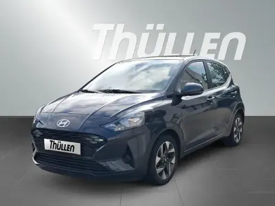 Gebraucht Hyundai i10 Trend 63 PS (46 kW) 2025 Grau Kleinwagen