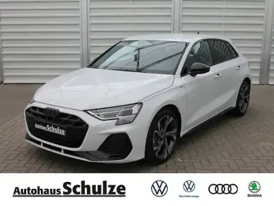 Gebraucht Audi A3 Comfort 150 PS (110 kW) 2026 Weiß Limousine