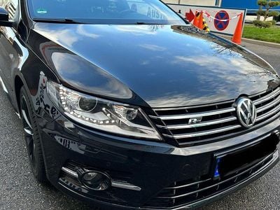 Schwarz Gebraucht 2016 VW Passat R-line Coupé | 13.990 € (Fairer Preis)