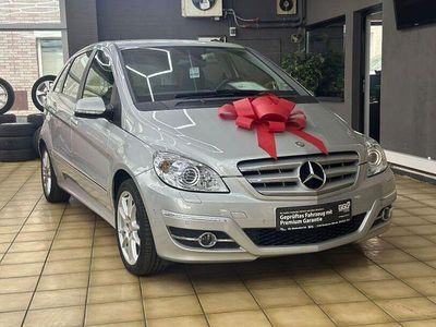 Usata Mercedes B180 109 CV (80 kW) 2011 Argento Monovolume