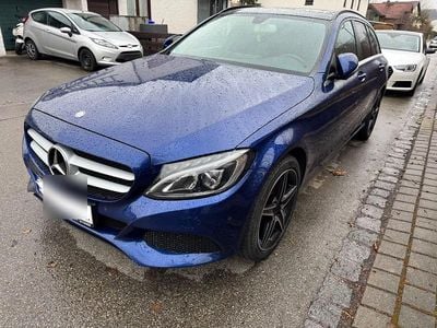 Gebraucht Mercedes C220 170 PS (125 kW) 2015 Blau Kombi