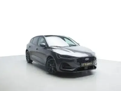 Używany Ford Focus ST 280 KM (205 kW) 2022 Szary Sedan/Limuzyna