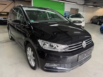 Gebraucht VW Touran Highline 150 PS (110 kW) 2016 Schwarz Van / Kleinbus