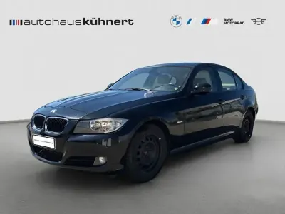 Gebraucht BMW 318 Comfort Edition 143 PS (105 kW) 2010 Schwarz Limousine