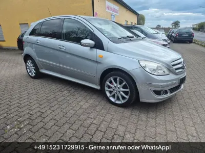 Gebraucht Mercedes B200 136 PS (100 kW) 2006 Silber Van / Kleinbus