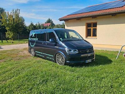 Gebraucht VW Multivan 230 PS (169 kW) 2019 Blau Van / Kleinbus