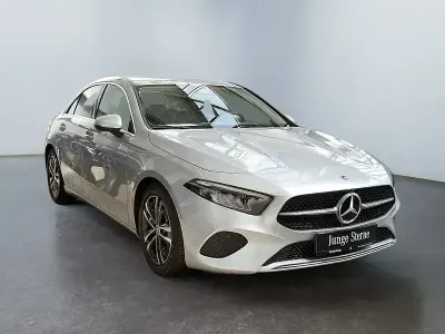 Gebraucht Mercedes A200 Progressive 150 PS (110 kW) 2025 Silberlack hightechsilber (metallic) Limousine