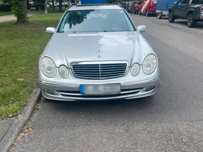 Gebraucht Mercedes E350 272 PS (200 kW) 2005 Silber Kombi