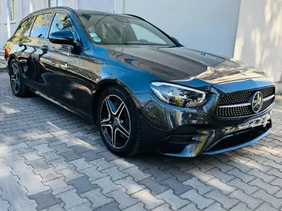 Gebraucht Mercedes E220 AMG line 200 PS (147 kW) 2022 Grau Kombi