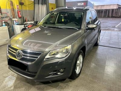 Gebraucht VW Tiguan Team 170 PS (125 kW) 2010 Grau SUV