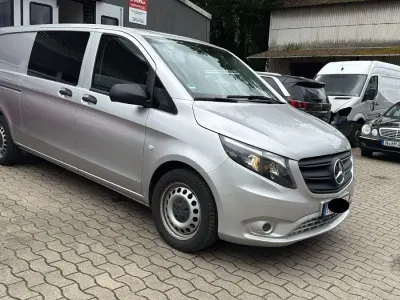 Gebraucht Mercedes Vito 163 PS (119 kW) 2021 Silber Van