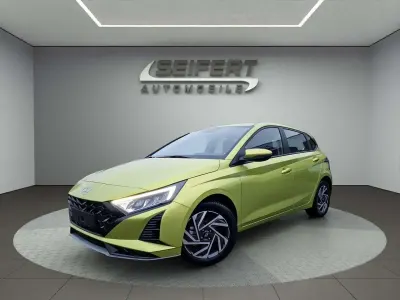 Neu Hyundai i20 Trend 101 PS (74 kW) 2025 Lucid lime Kleinwagen