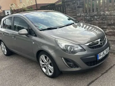 Gebraucht Opel Corsa Innovation 86 PS (63 kW) 2014 Beige Kleinwagen
