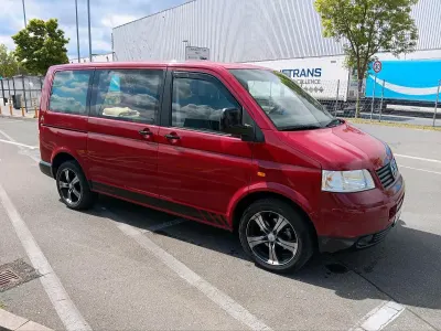 Używany VW Transporter 102 KM (75 kW) 2006 Czerwony Van