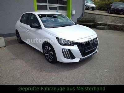 Weiß Gebraucht 2024 Peugeot 208 Active Kleinwagen | 15.950 € (Guter Preis)