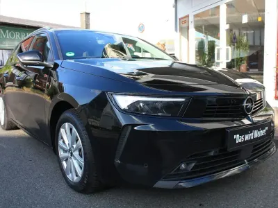 Gebraucht Opel Astra Elegance 131 PS (96 kW) 2023 Schwarz Kleinwagen