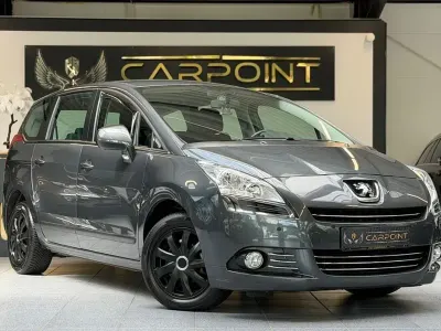 Gebraucht Peugeot 5008 Access 114 PS (83 kW) 2013 Grau Van / Kleinbus