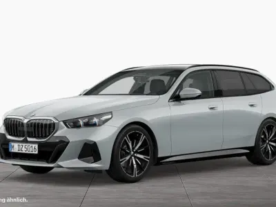 Gebraucht BMW 520 M Sport 190 PS (139 kW) 2025 Grau Kombi