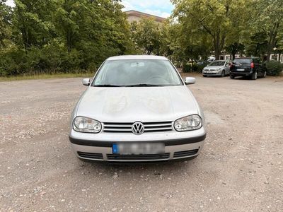 VW Golf IV