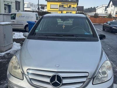 Gebraucht Mercedes B170 116 PS (85 kW) 2005 Silber Van / Kleinbus