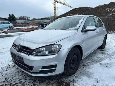 Second-hand VW Golf VII Trendline 110 CP (80 kW) 2017 Argintiu