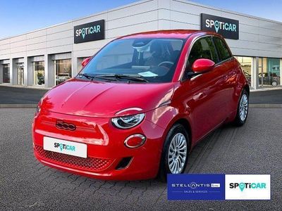 Gebraucht Fiat 500e Red 86 kW (118 PS) 2023 Rot Kleinwagen