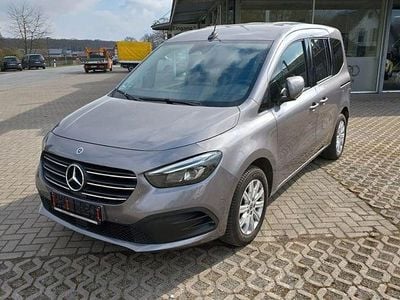 Mercedes T180