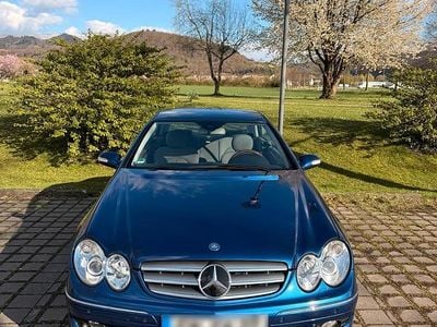 Second-hand Mercedes CLK350 Elegance 272 CP (200 kW) 2005 Albastru Coupe
