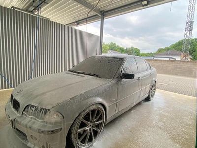 BMW 325