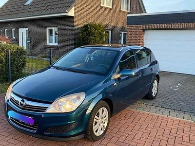 Gebraucht Opel Astra 90 PS (66 kW) 2008 Grün Limousine