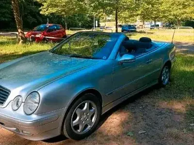 Gebraucht Mercedes CLK200 136 PS (100 kW) 2000 Silber Cabrio
