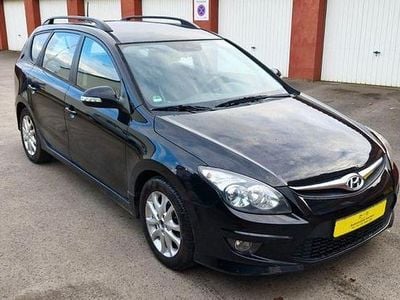 Gebraucht Hyundai i30 Edition 90 PS (66 kW) 2012 Schwarz Kombi