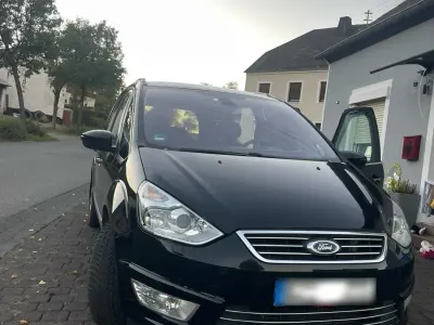 Gebraucht Ford Galaxy Titanium 200 PS (147 kW) 2011 Schwarz Van / Kleinbus