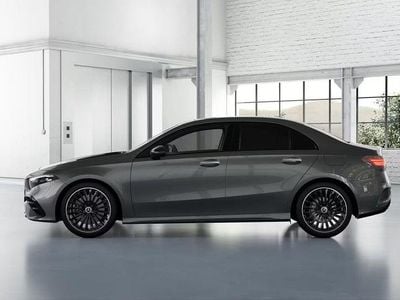 Second-hand Mercedes A220 AMG 190 CP (139 kW) 2025 Negru Berlinǎ