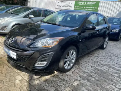 Gebraucht Mazda 3 90th Anniversary 105 PS (77 kW) 2011 Schwarz Limousine