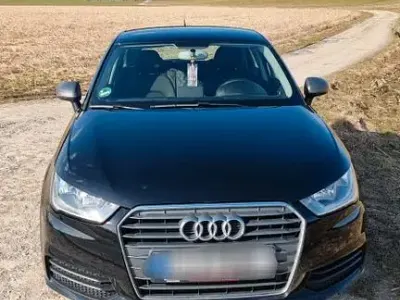 Gebraucht Audi A1 Sportback 95 PS (69 kW) 2018 Schwarz Kleinwagen