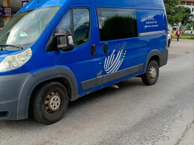 Gebraucht Peugeot Boxer 177 PS (130 kW) 2011 Blau Van