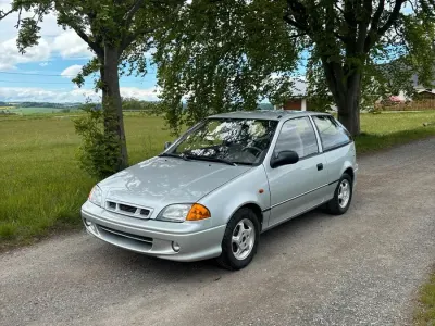 Käytetty Subaru Justy 86 HP (63 kW) 2001 Hopea Viistoperä