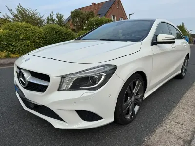 Gebraucht Mercedes CLA200 Shooting Brake 136 PS (100 kW) 2015 Weiß Kombi