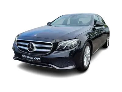 Gebraucht Mercedes E220 Avantgarde 194 PS (142 kW) 2016 Schwarz Limousine