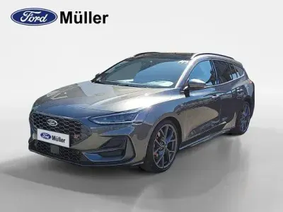 Używany Ford Focus ST 280 KM (205 kW) 2024 Szary Sedan/Limuzyna